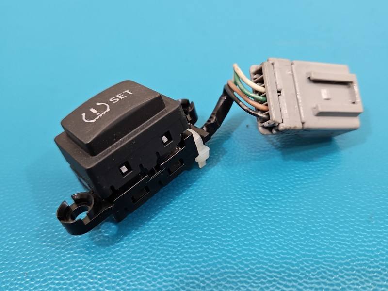 Перемикач кнопка Subaru Forester 299116393