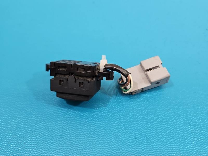 Перемикач кнопка Subaru Forester 299116393 — фото деталі 6