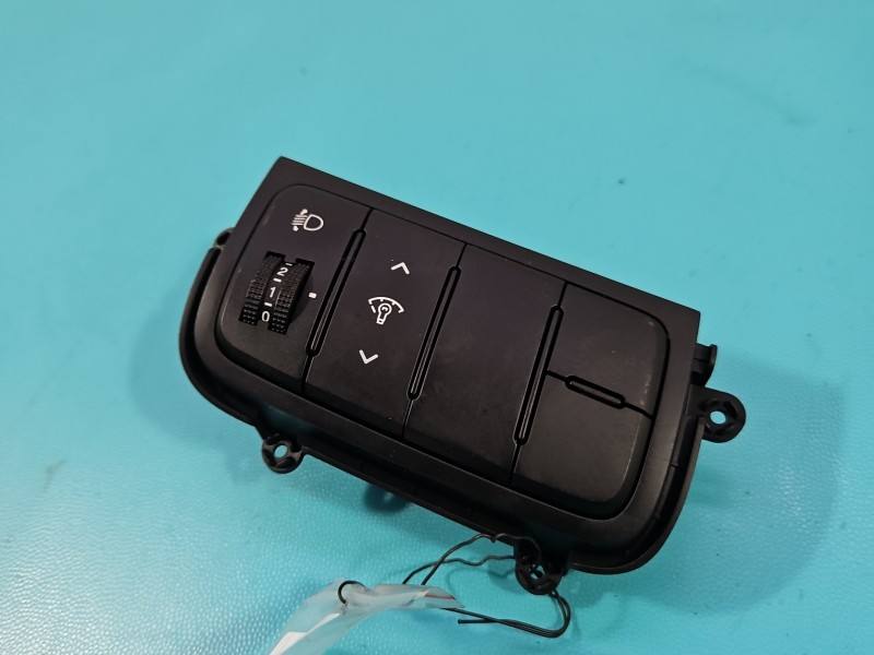 Перемикач кнопка Kia Ceed 93300-A2100