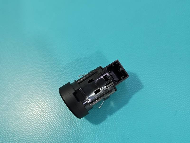 Перемикач кнопка Skoda Octavia 4 3V0905217B — фото деталі 4
