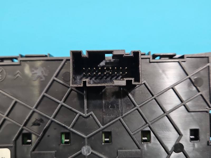 Перемикач кнопка Citroen DS5 96785850ZD — фото деталі 7