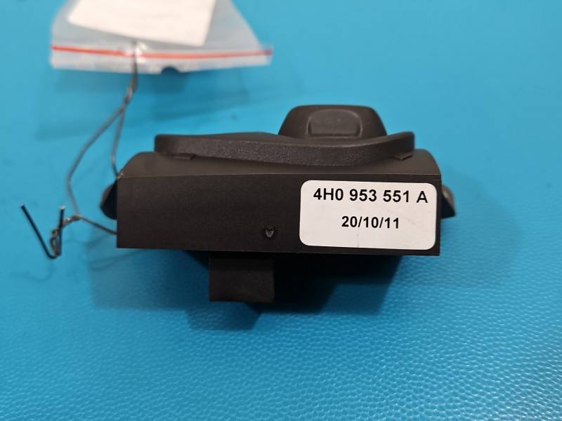 Перемикач кнопка Audi A8 D4 4H0953551A — фото деталі 5
