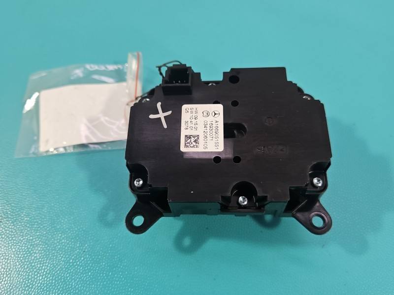 Переключатель кнопка Mercedes GL X166 A1669051551 — фото детали 5