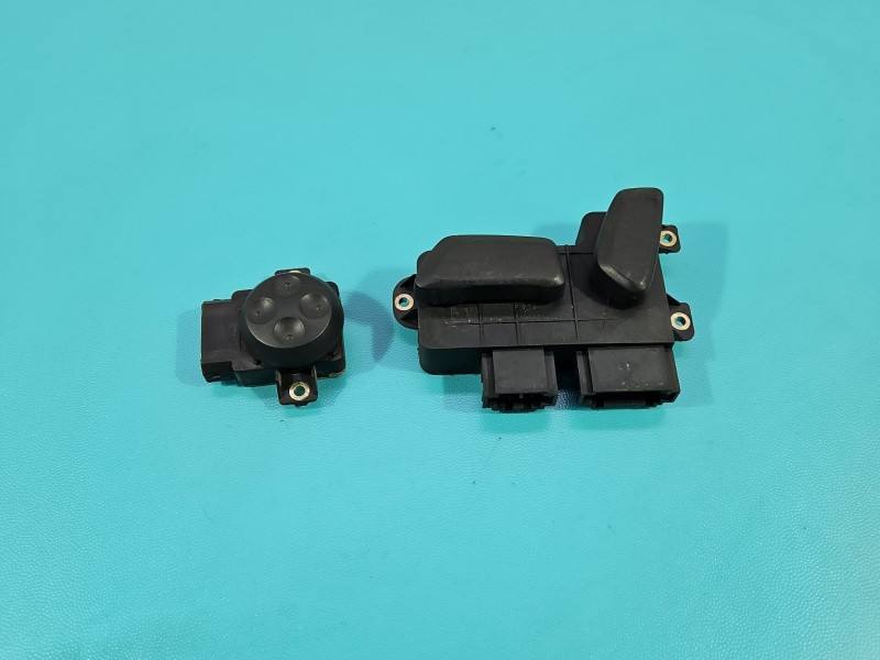 Перемикач кнопка Volkswagen Passat B6 1Z09597774PK — фото деталі 2
