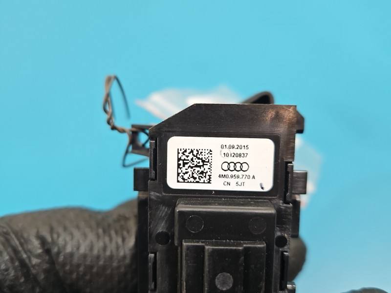 Перемикач кнопка Audi Q7 4M0959770A — фото деталі 5