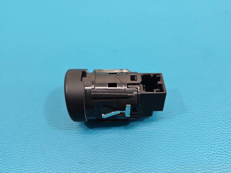 Перемикач кнопка Skoda Octavia 4 3V0905217B — фото деталі 3