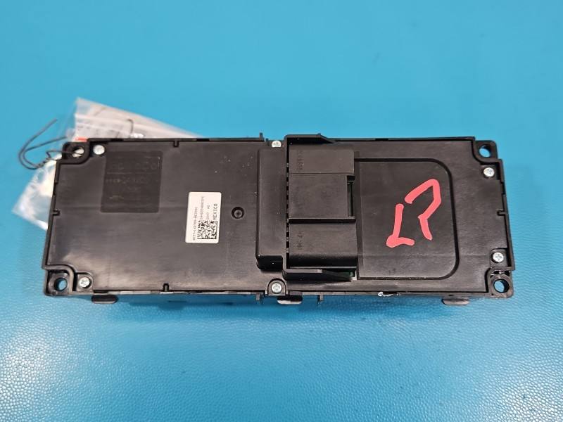 Перемикач кнопка Ford Mondeo DG9T-14B709-AE — фото деталі 3