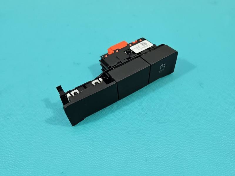 Перемикач кнопка Skoda Scala 655927132C