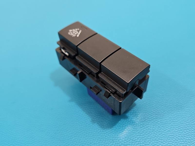 Перемикач кнопка Citroen C5 9826688277