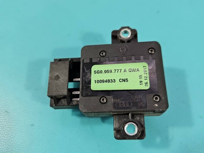 Перемикач кнопка Skoda Octavia 3 5G0959777A — фото деталі 4