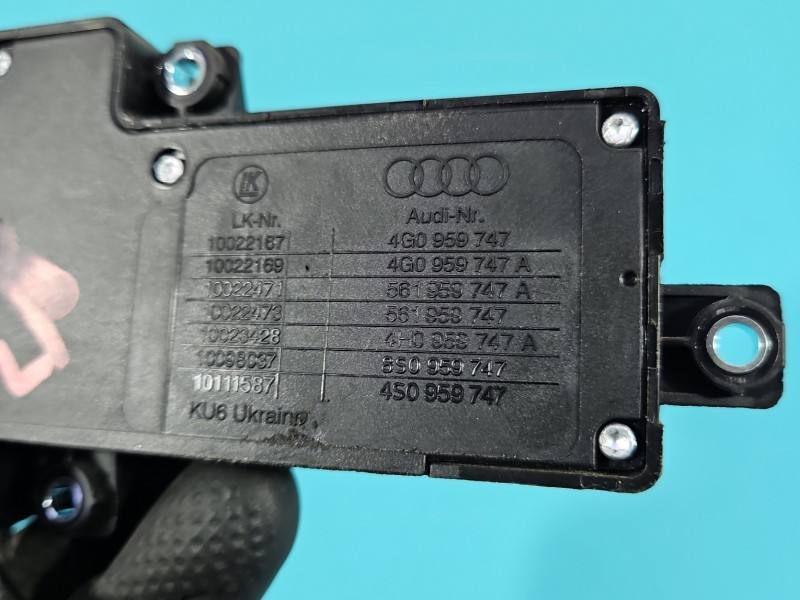 Перемикач кнопка Skoda Octavia 3 5G0959777A — фото деталі 9