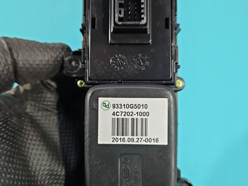 Перемикач кнопка Kia Niro 93310-G5010 — фото деталі 6