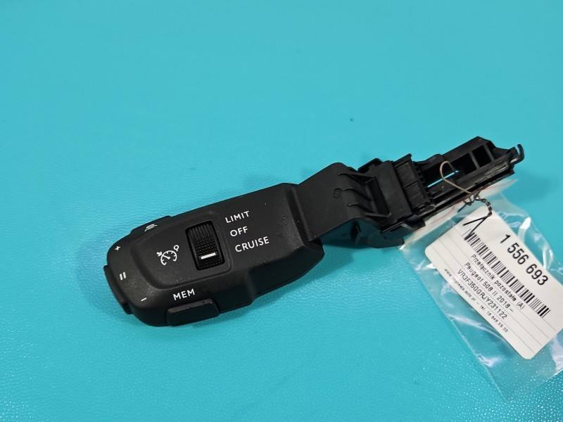 Переключатель кнопка Peugeot 508 98133623ZD