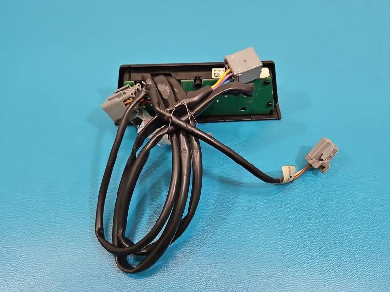 Перемикач кнопка Land Rover Range Rover YUB500240PVJ — фото деталі 4