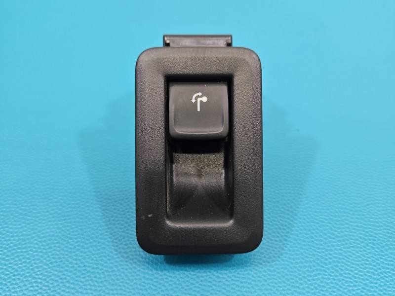 Перемикач кнопка Skoda Kamiq 657868345A — фото деталі 2