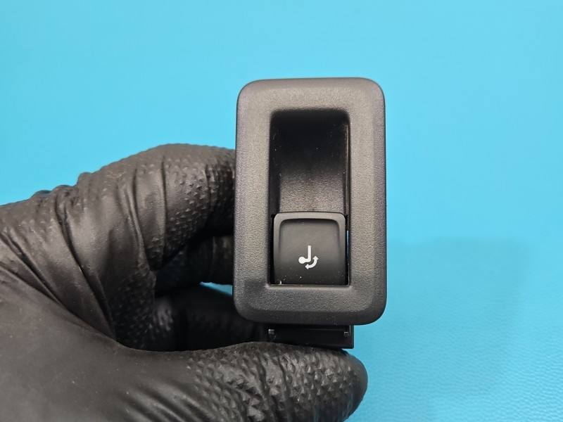 Перемикач кнопка Skoda Kamiq 657868345A — фото деталі 3