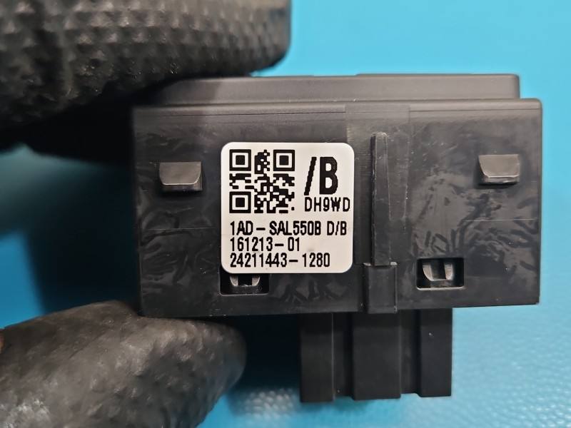 Переключатель кнопка Land Rover Discovery DH9WD-1AD-SAL550B — фото детали 4