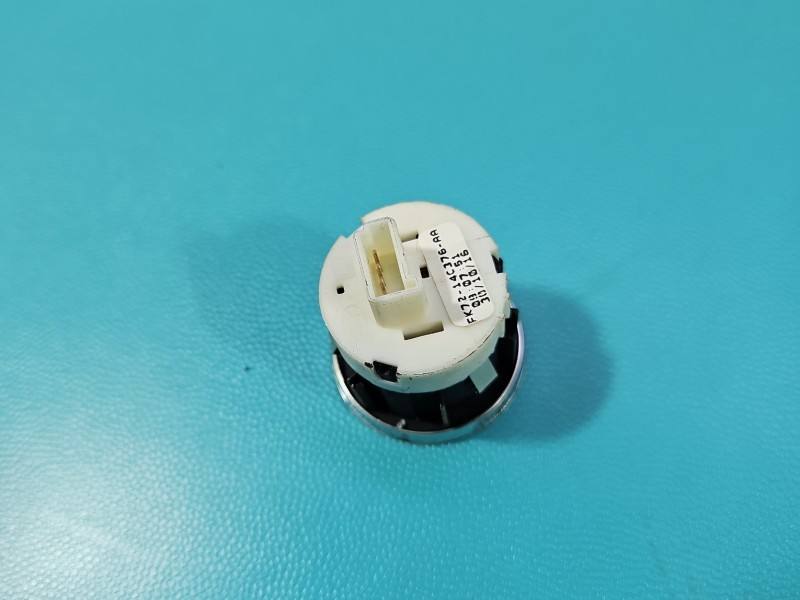 Перемикач кнопка Land Rover Discovery FK72-14C376-AA — фото деталі 4