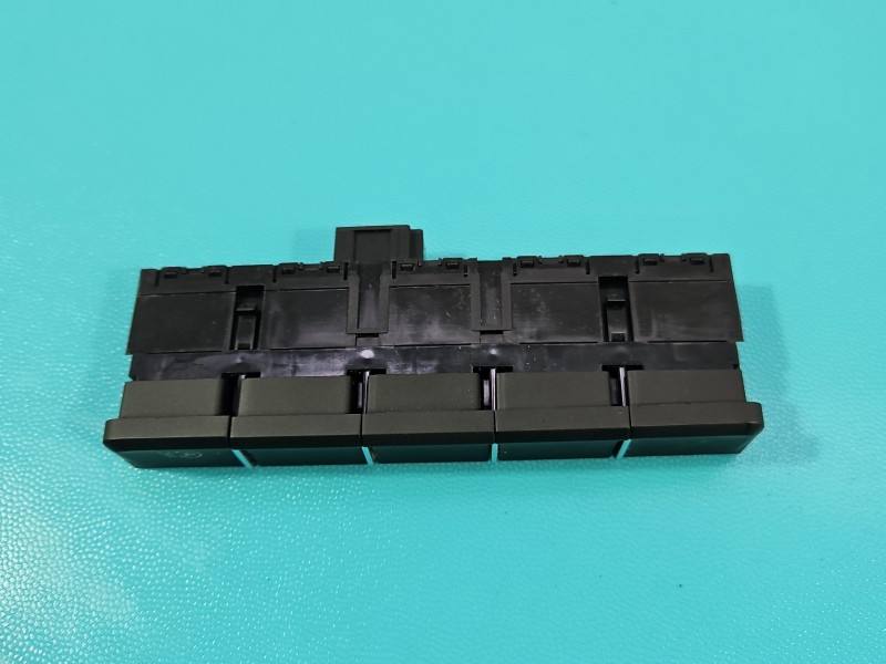 Перемикач кнопка Skoda Superb 3 3V1927238R — фото деталі 4