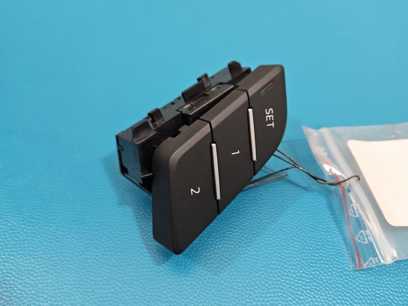 Перемикач кнопка Audi A4 B9 8W0959769