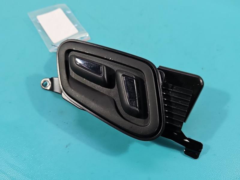Переключатель кнопка Skoda Superb 3 3V0881111 — фото детали 3