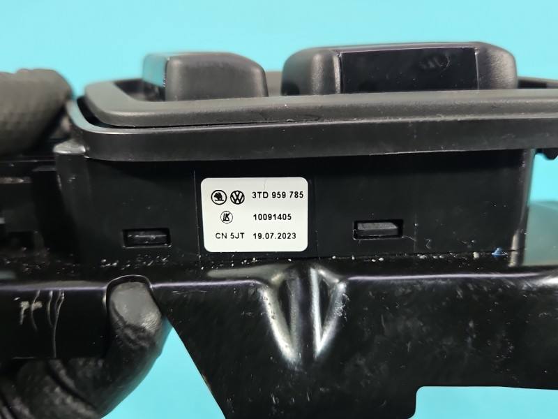 Переключатель кнопка Skoda Superb 3 3V0881111 — фото детали 8