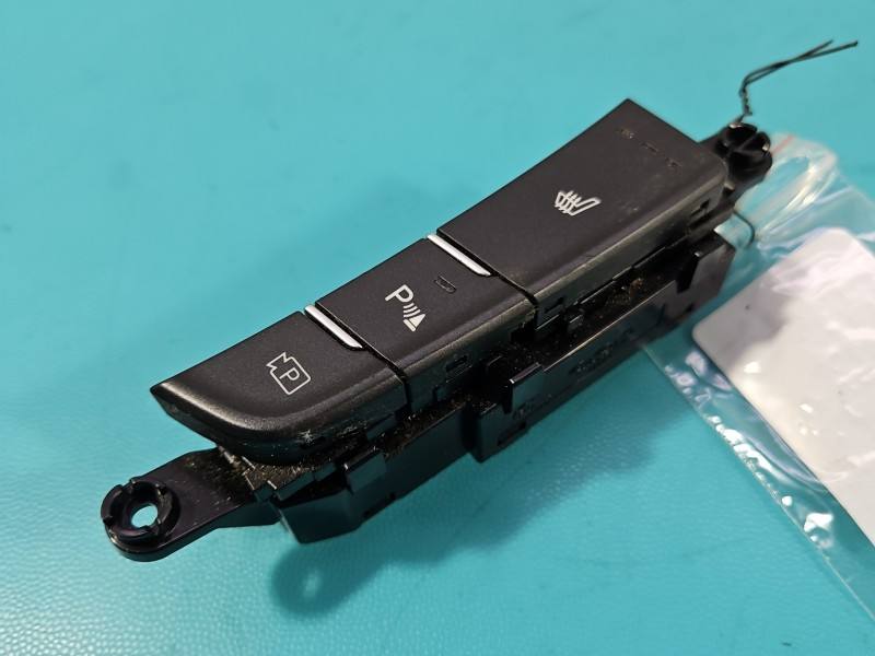 Переключатель кнопка Hyundai I30 93350-G4AF0