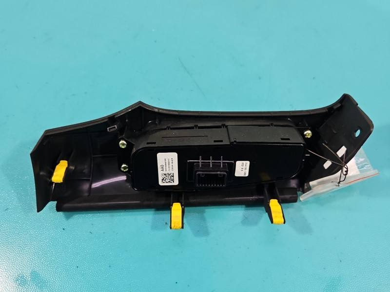 Перемикач кнопка Hyundai I30 93701S0AA0 — фото деталі 4