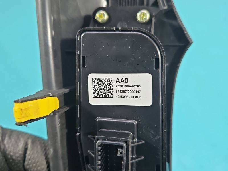 Перемикач кнопка Hyundai I30 93701S0AA0 — фото деталі 6