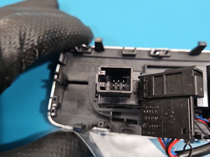 Перемикач кнопка Audi A6 C7 4G0963564 — фото деталі 8
