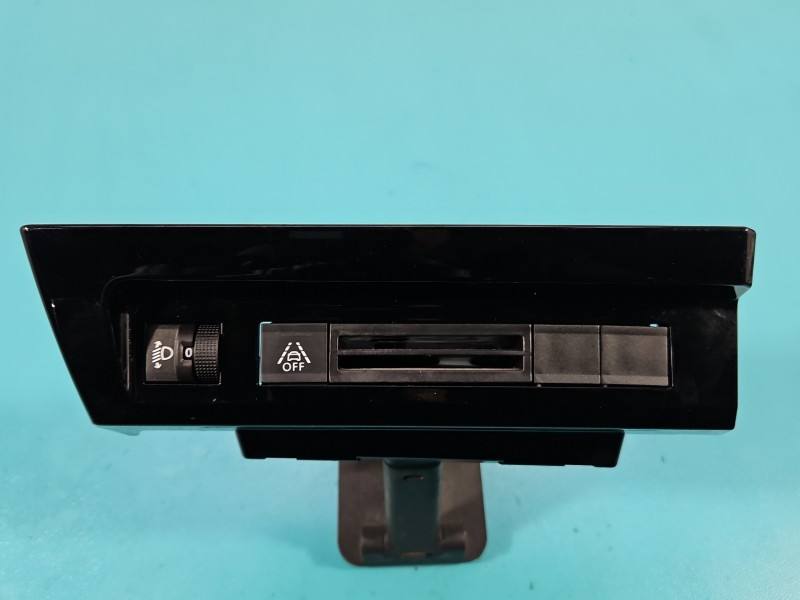 Переключатель кнопка Peugeot 508 98095437ZD