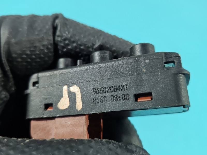 Переключатель кнопка Citroen C5 96602084XT — фото детали 4