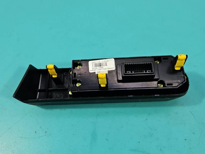 Переключатель кнопка Kia Ceed 93700-J7430 — фото детали 5