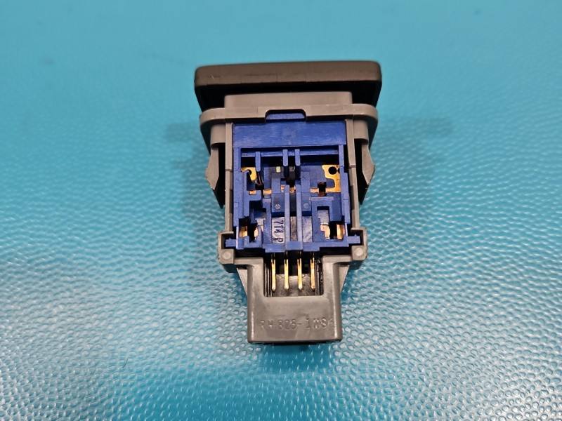 Переключатель кнопка Toyota Auris 15B424 — фото детали 3