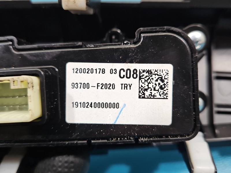 Перемикач кнопка Hyundai Elantra 93700-F2020 — фото деталі 4
