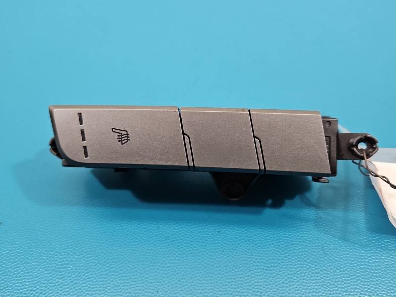 Перемикач кнопка Hyundai Elantra 93350-F2200 — фото деталі 2