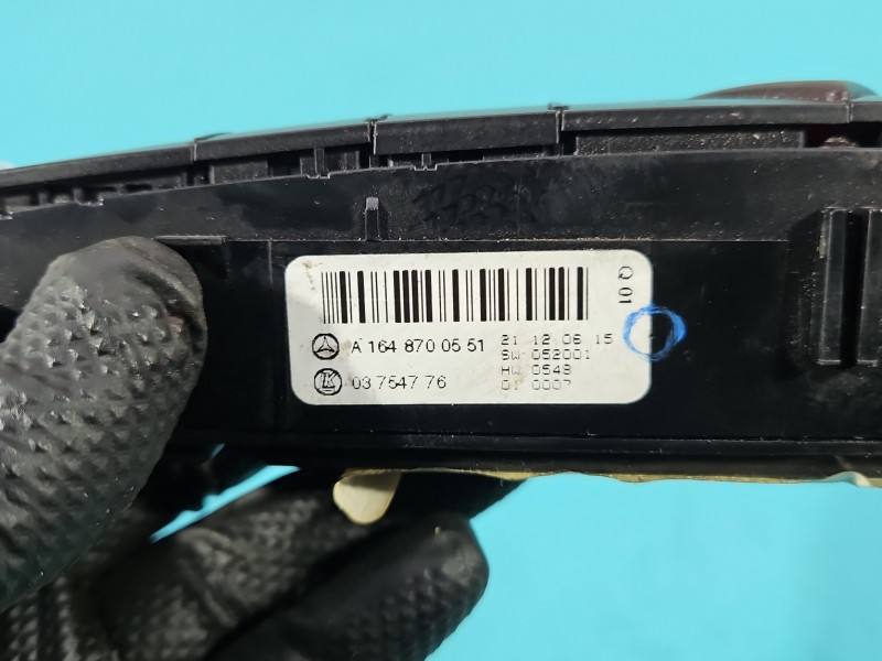 Переключатель кнопка Mercedes ML W164 A1648700551 — фото детали 8