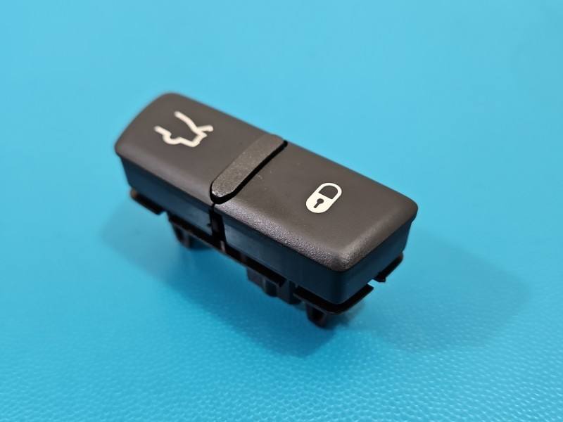 Переключатель кнопка Maserati Quattroporte 670049319