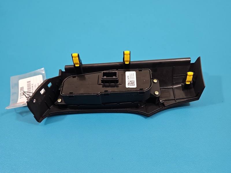 Перемикач кнопка Hyundai I30 93750G4090 — фото деталі 6