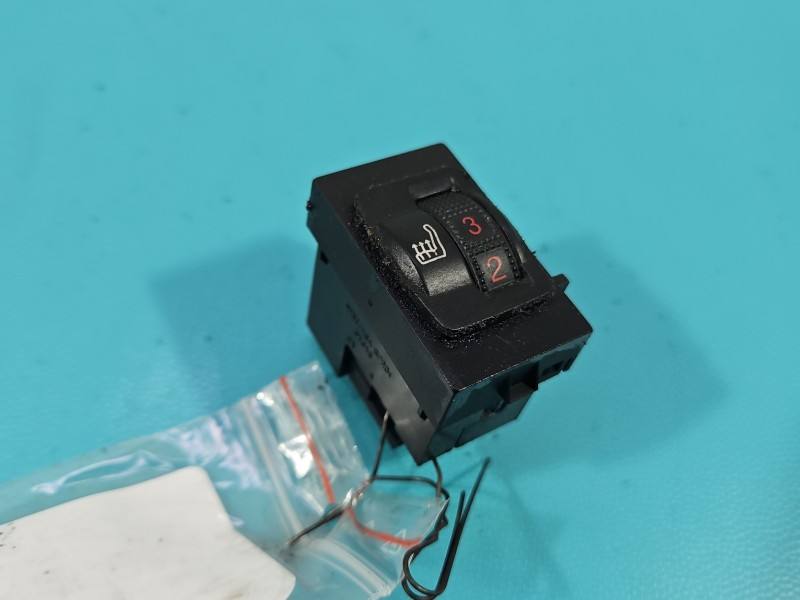 Перемикач кнопка Peugeot 508 98019841ZD