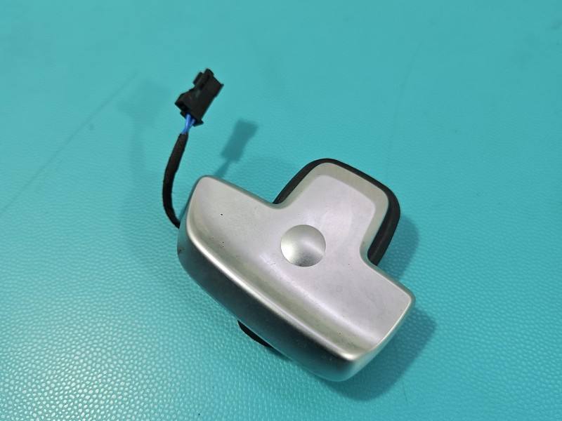Переключатель кнопка Mercedes CLA C118 A0999052201 — фото детали 2