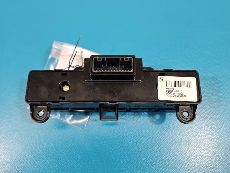 Переключатель кнопка Kia Rio 93300-H8110 — фото детали 3