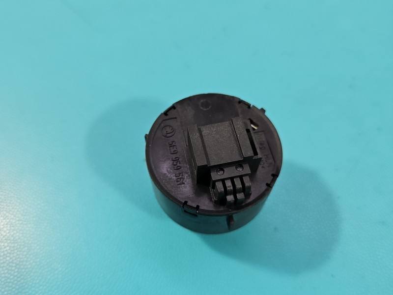 Переключатель кнопка Skoda Octavia 3 5E9959561 — фото детали 5