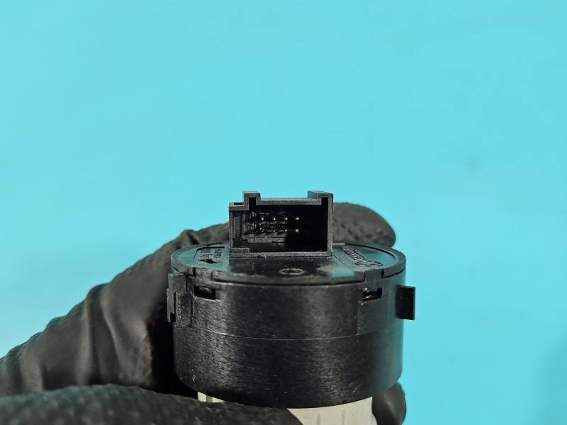 Переключатель кнопка Skoda Octavia 3 5E9959561 — фото детали 7