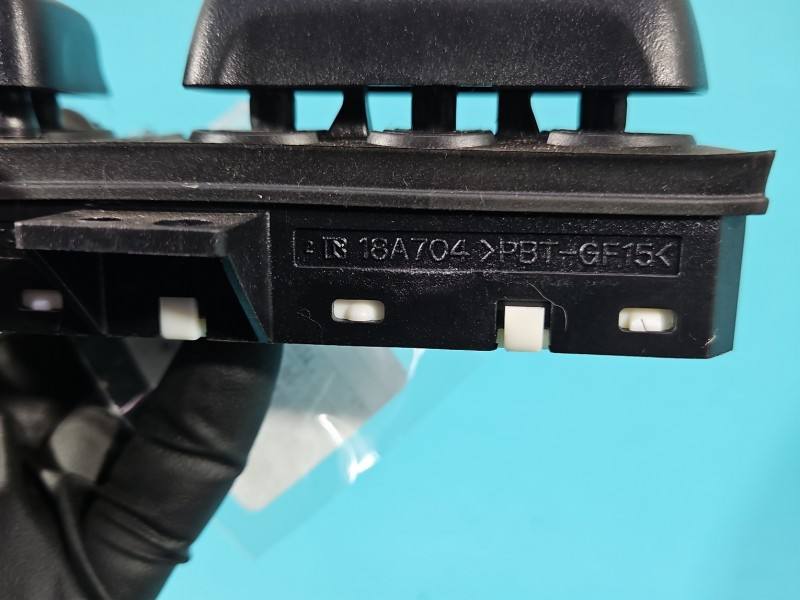 Переключатель кнопка Lexus NX 18A704 — фото детали 7