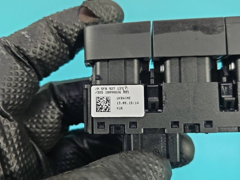 Переключатель кнопка Seat Leon 5F0927137F — фото детали 6
