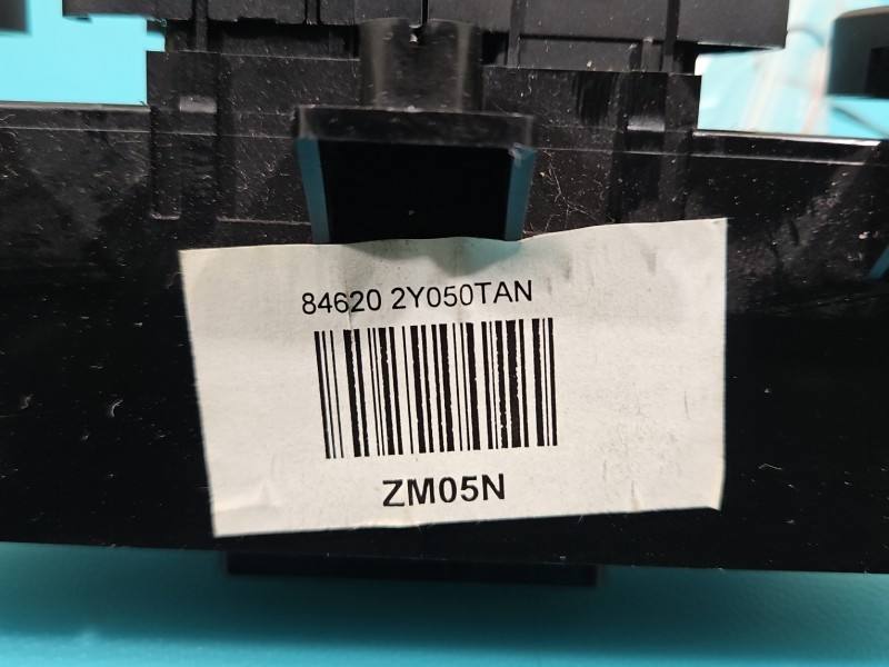 Перемикач кнопка Hyundai Ix35 93310-2Y100 — фото деталі 4