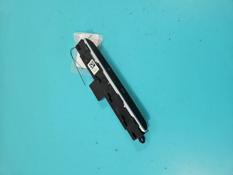 Переключатель кнопка Renault Megane 4 E1099875-C