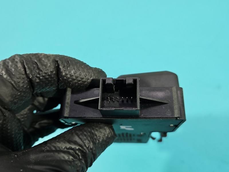 Переключатель кнопка Volkswagen Sharan 8K0959747 — фото детали 5