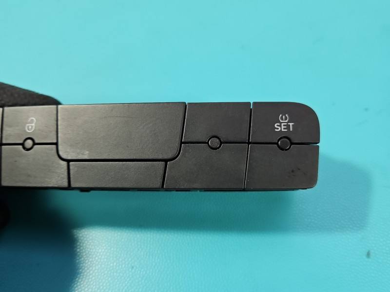 Переключатель кнопка Seat Ibiza 6J0927137AQ — фото детали 2